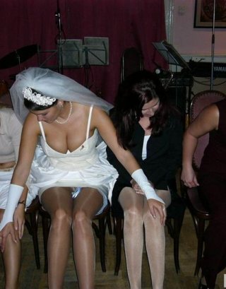 Подсмотренное под юбкой у невест